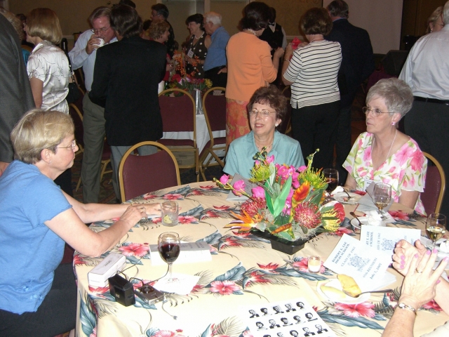 Mary Lou PARKHURST Willis, Linda Kay BANNING Miller, Joan HARVEY Woods