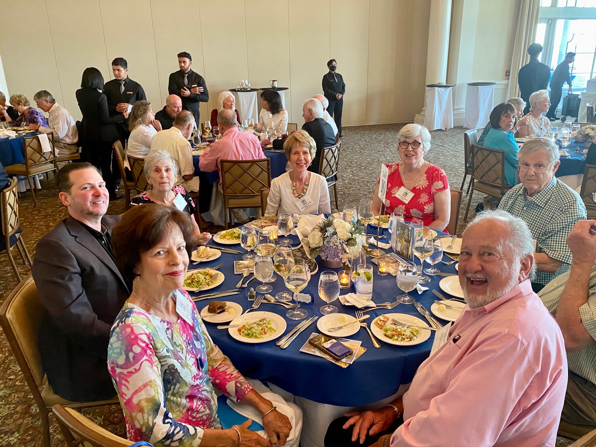 L-R: Katharine Stephens Slemenda, Matt Sexton, Catherine Sears Towers, Mary Elizabeth Barker McMahon, Dianne Hollenbeck Hendley, Pat McMahon, Clint Hendley (out of view), Jack Slemenda