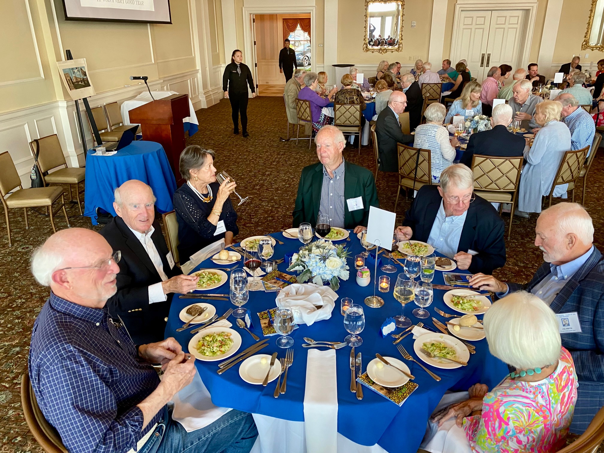 L-R: Mason Killebrew, Chip Abernathy, Susan Abernathy, J.D. Humphries, Mike Keesee, Jay Smith, Ann Smith